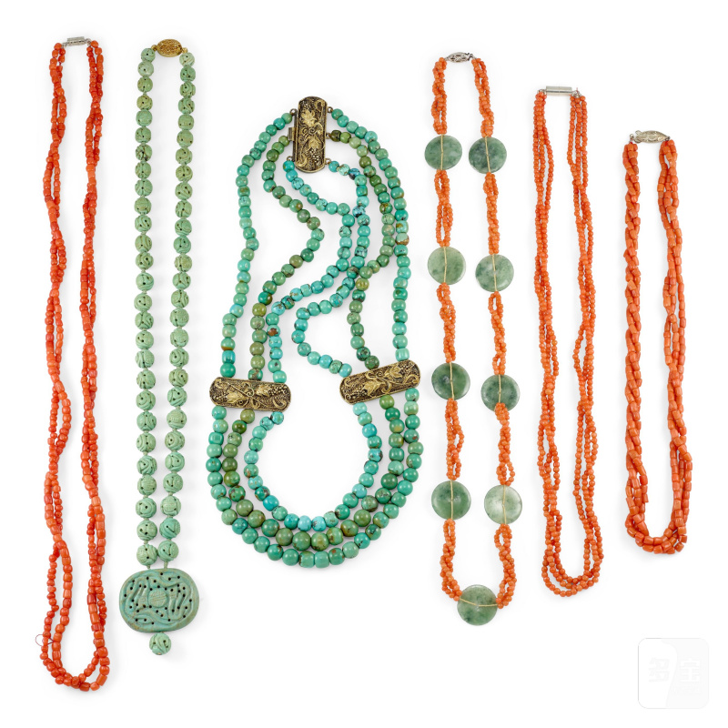 二十世紀 珊瑚項鏈四串 及 松石項鏈兩串 | A GROUP OF CORAL AND TURQUOISE NECKLACES